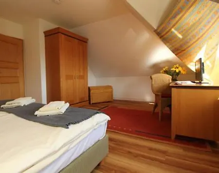 Oewern Diek App 37 * Wustrow